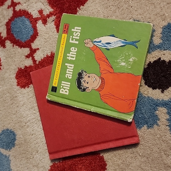 Bundle of 2 very young children's books - Picture 1 of 9